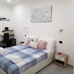 Konukevi Le Di Olti La Spezia
