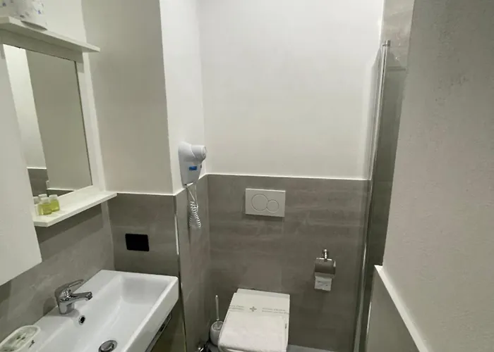 Le Di Olti Πανσιόν Λα Σπέτσια